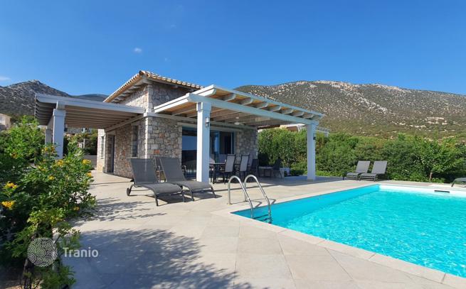 3-Bedroom Villa with Private Pool and Sea View in Kranidi, Peloponnese