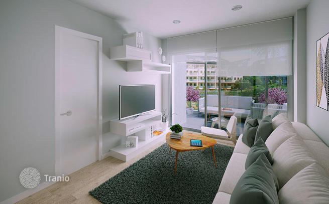 Penthouse with Spacious Terrace in Gated Community with Pools in Fuengirola, photo 3