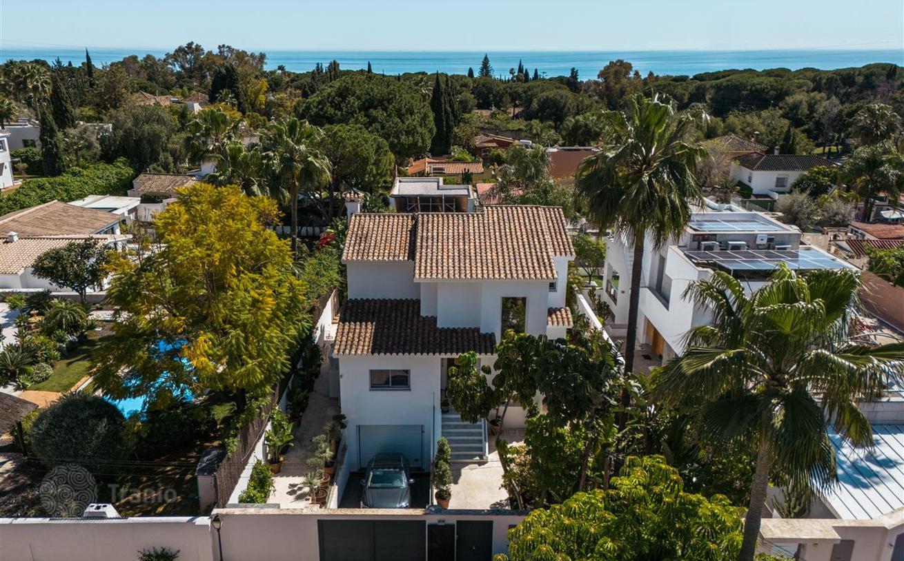 3-Bedroom Villa in Marbella, photo 3