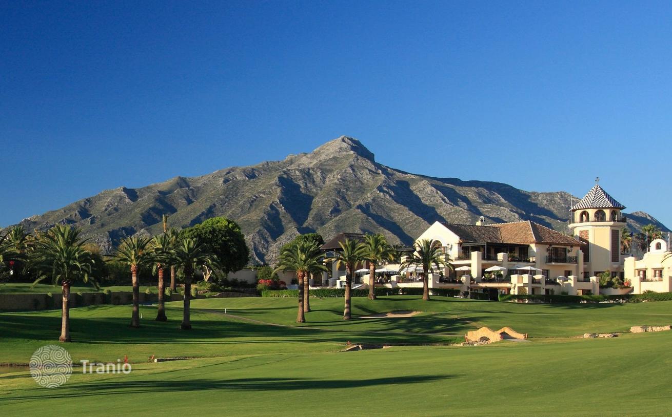 5-Bedroom Villa with Private Pool in San Pedro Alcantara, photo 4