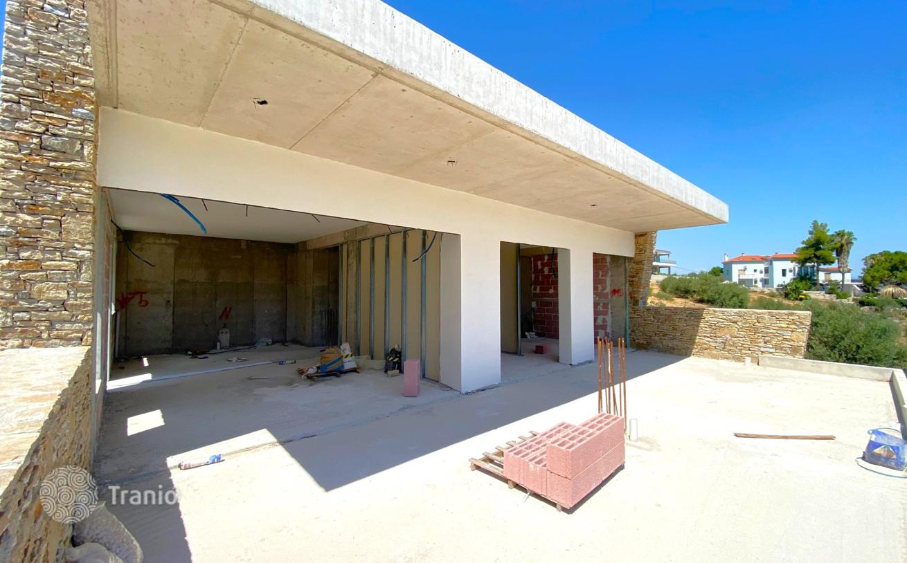 2-Bedroom Apartment with Terrace and Mountain View in Nafplio, Peloponnese