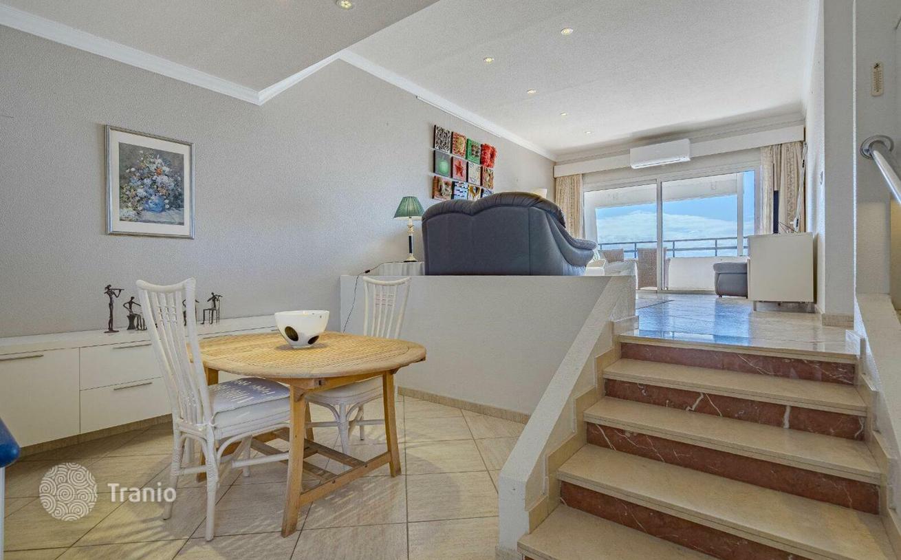 2-Bedroom Penthouse with Ocean View in Costa Adeje, Tenerife, photo 2