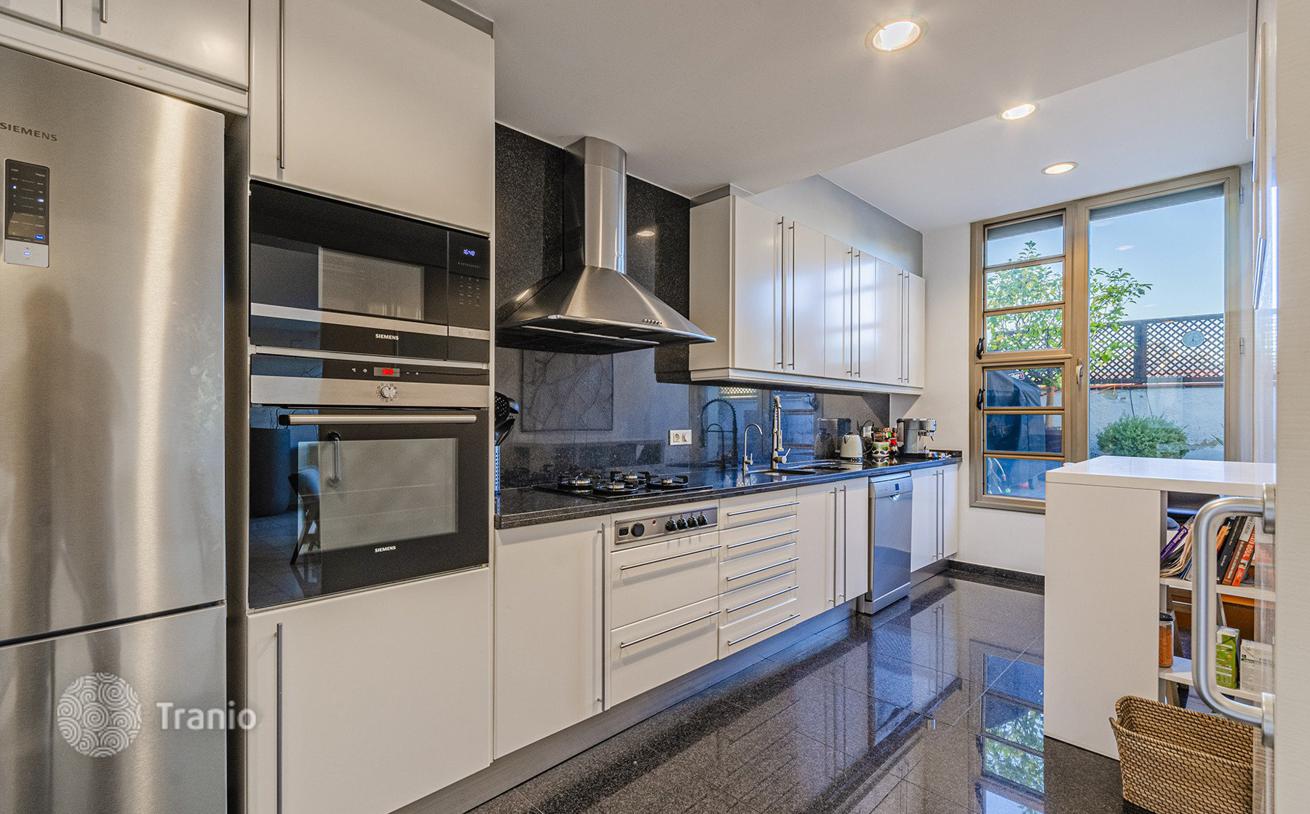 3-комнатная квартира 133 м² в Барселоне, Испания, фото 2