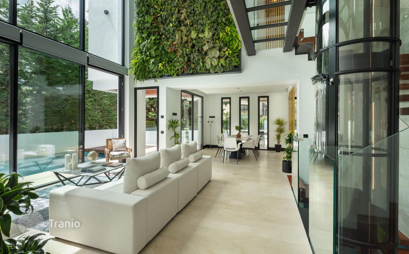 Luxury Villa with Private Pool and Spa on Golden Mile, Marbella, photo 3