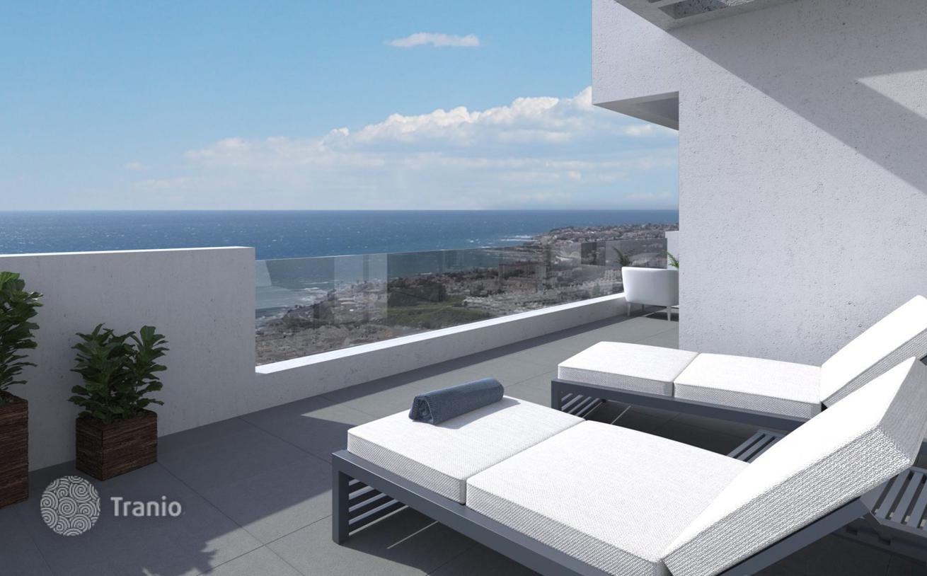 2-Bedroom Apartment with Panoramic View in East Marbella, photo 5