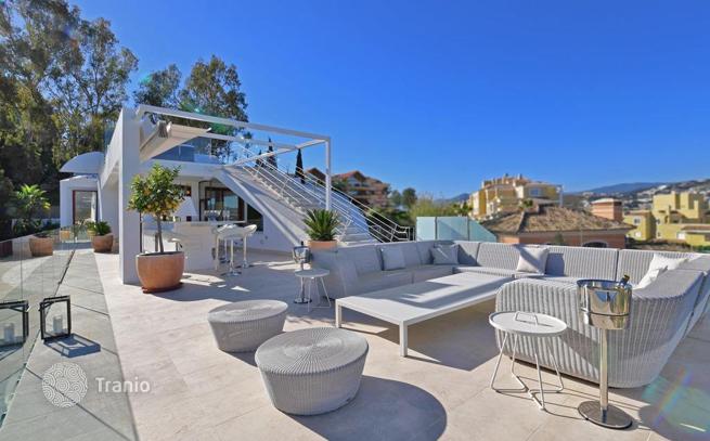 6-Bedroom Villa in Nueva Andalucia, photo 2