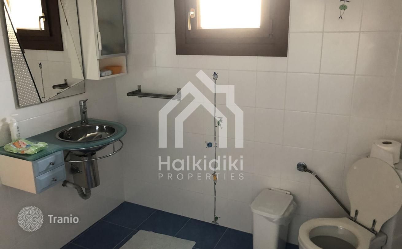 5-Bedroom House in Sitonia, photo 5