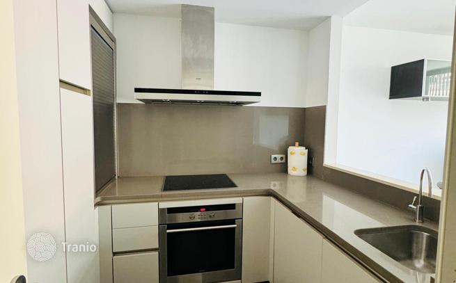 1-Bedroom Apartment with Balcony in Sarrià-Sant Gervasi, Barcelona, photo 5