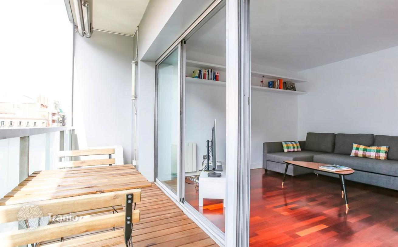 Buy-to-Let Apartment with Guaranteed 4% Rental Income in Eixample, Barcelona, photo 3