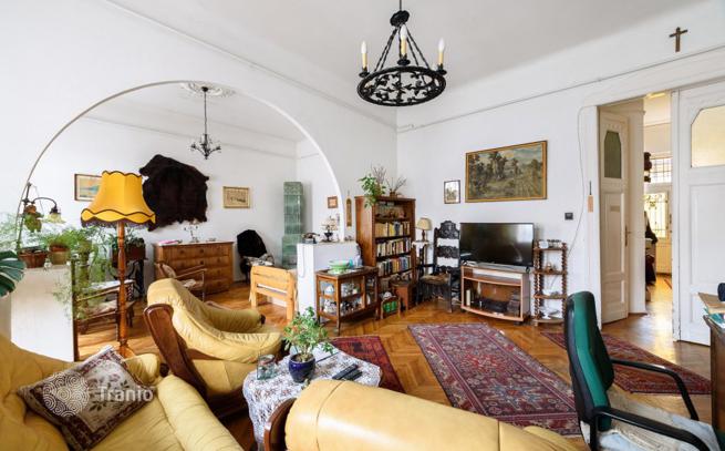 3-Bedroom Apartment in District VII, Budapest, photo 5