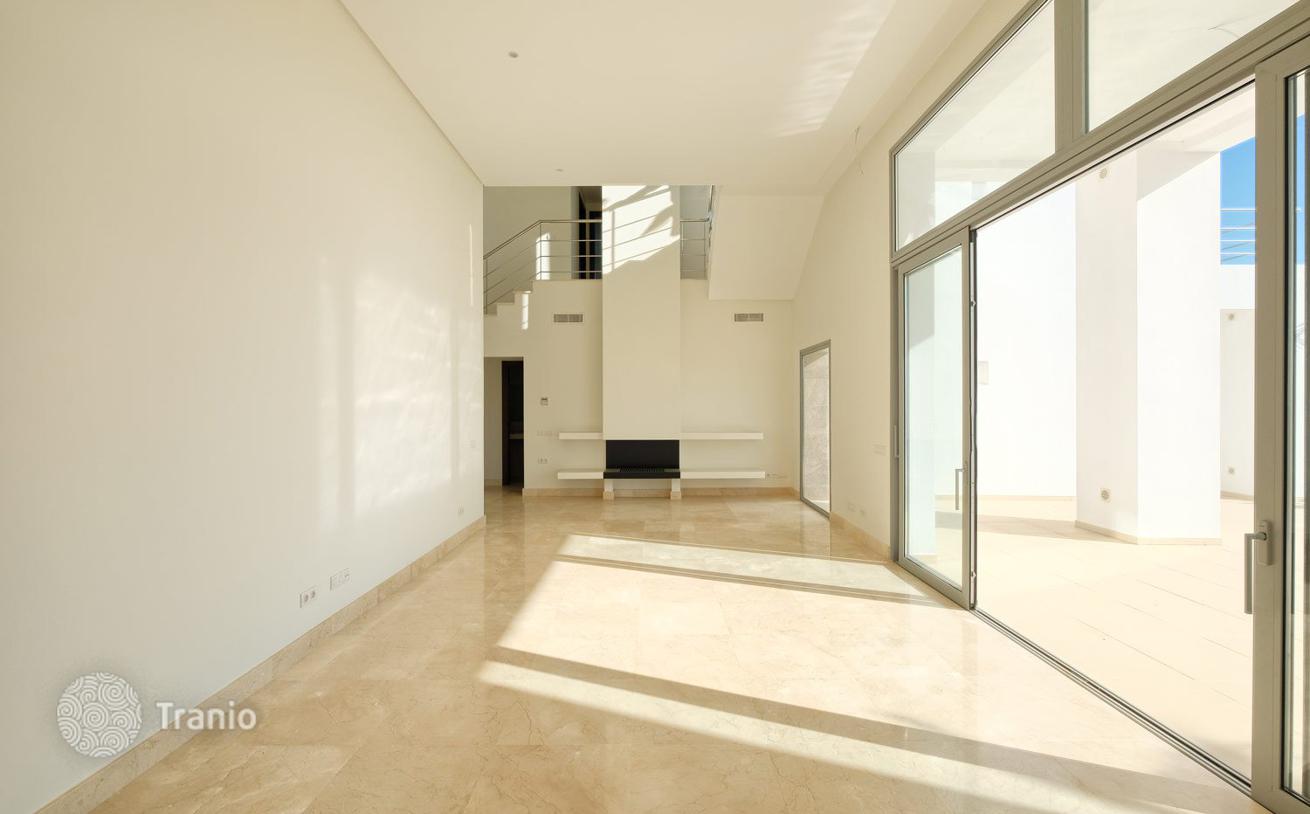 New Villa with Private Pool and Mountain Views in Benahavís, photo 4