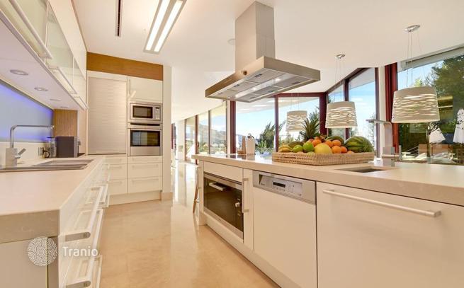 6-Bedroom Villa in Nueva Andalucia, photo 5