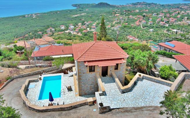 3-Bedroom Villa with Private Pool and Sea Views in Messinia, Peloponnese
