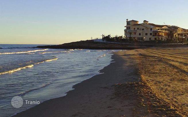 3-Bedroom Apartment with Sea View in Torrevieja