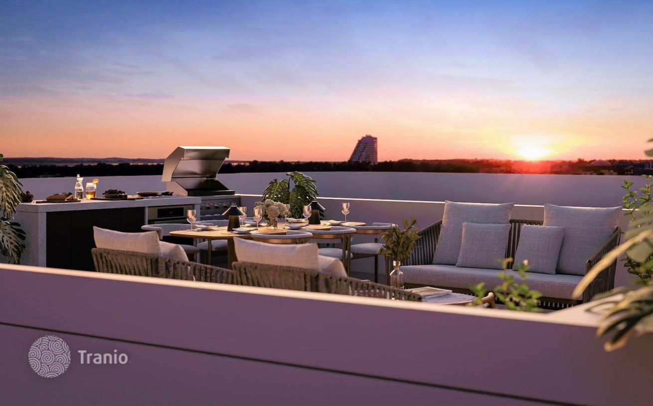 Luxury Apartments 500 m from the Sea in Limassol, photo 2