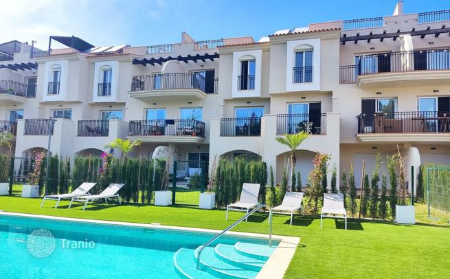 1-Bedroom Apartment with Shared Pool in Denia, Alicante, photo 2