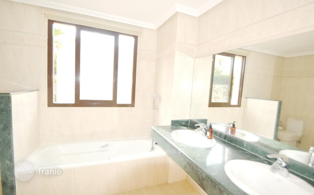2-Bedroom Penthouse in Benaavis, photo 4