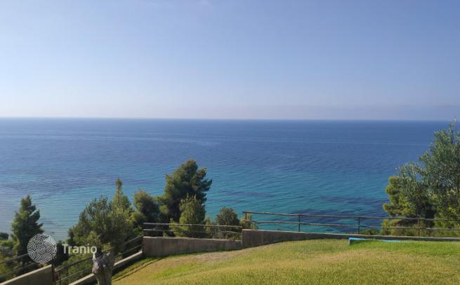 3-Bedroom House with Private Pool in Kassandra, Halkidiki