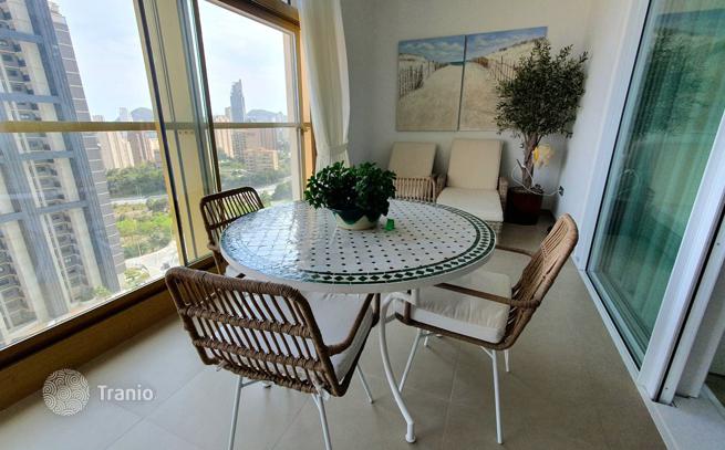 2-Bedroom Apartment in Luxury High-Rise in Benidorm, Alicante, photo 2
