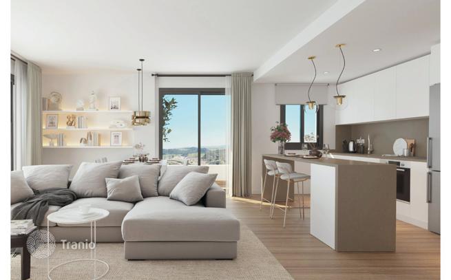New 2–4-Bedroom Apartments with Sea Views in Estepona