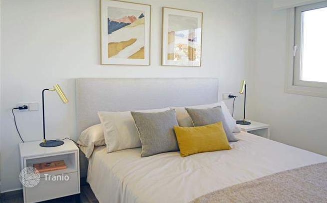 2-Bedroom Penthouse with Golf View in Orihuela Costa, Torrevieja