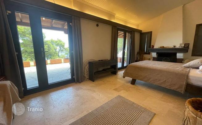 5-комнатный дом в городе 300 м² в Вурвуру, Греция