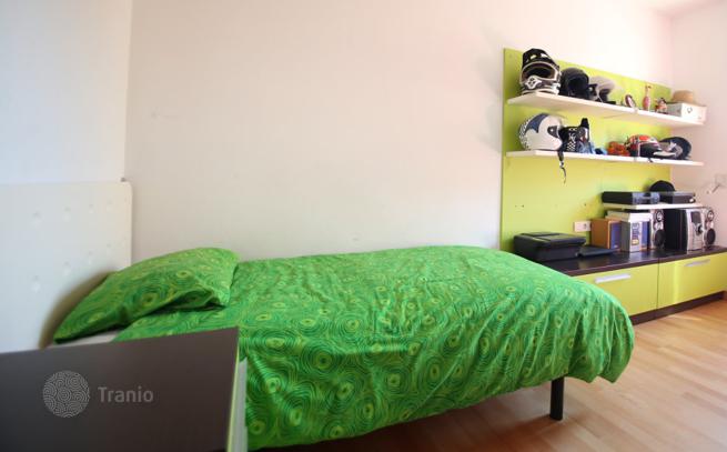 3-Bedroom Beachfront Apartment in Badalona, Barcelona, photo 3