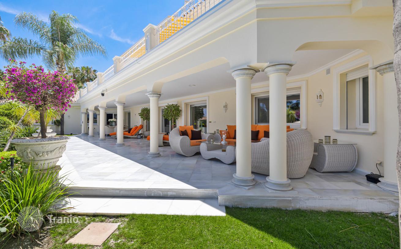 Luxury Villa with Home Theater and Pool in Marbella, photo 4