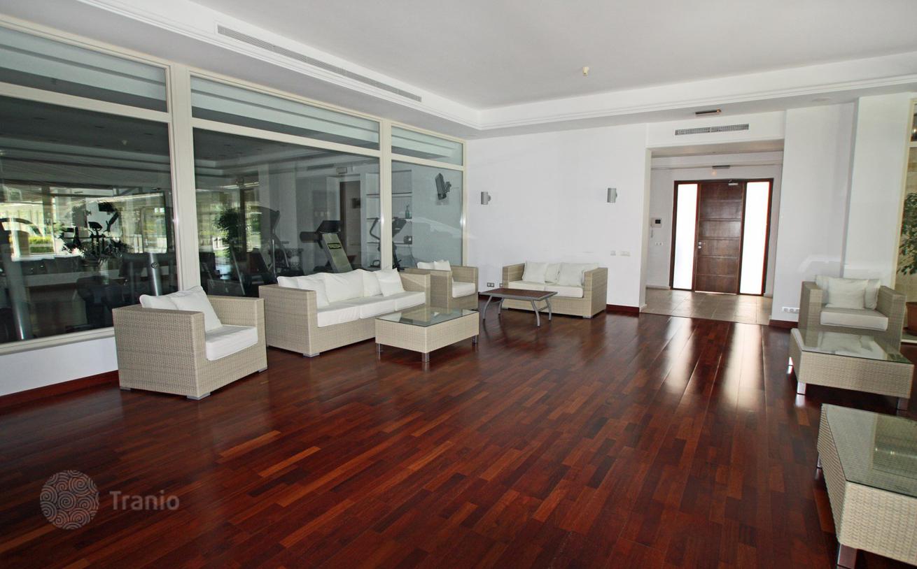 3-Bedroom Apartment with Sea View in La Trinidad, Marbella Golden Mile, photo 4