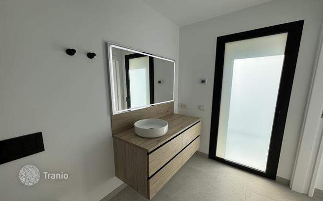 3-Bedroom Villa with Private Pool in Torrevieja, photo 5