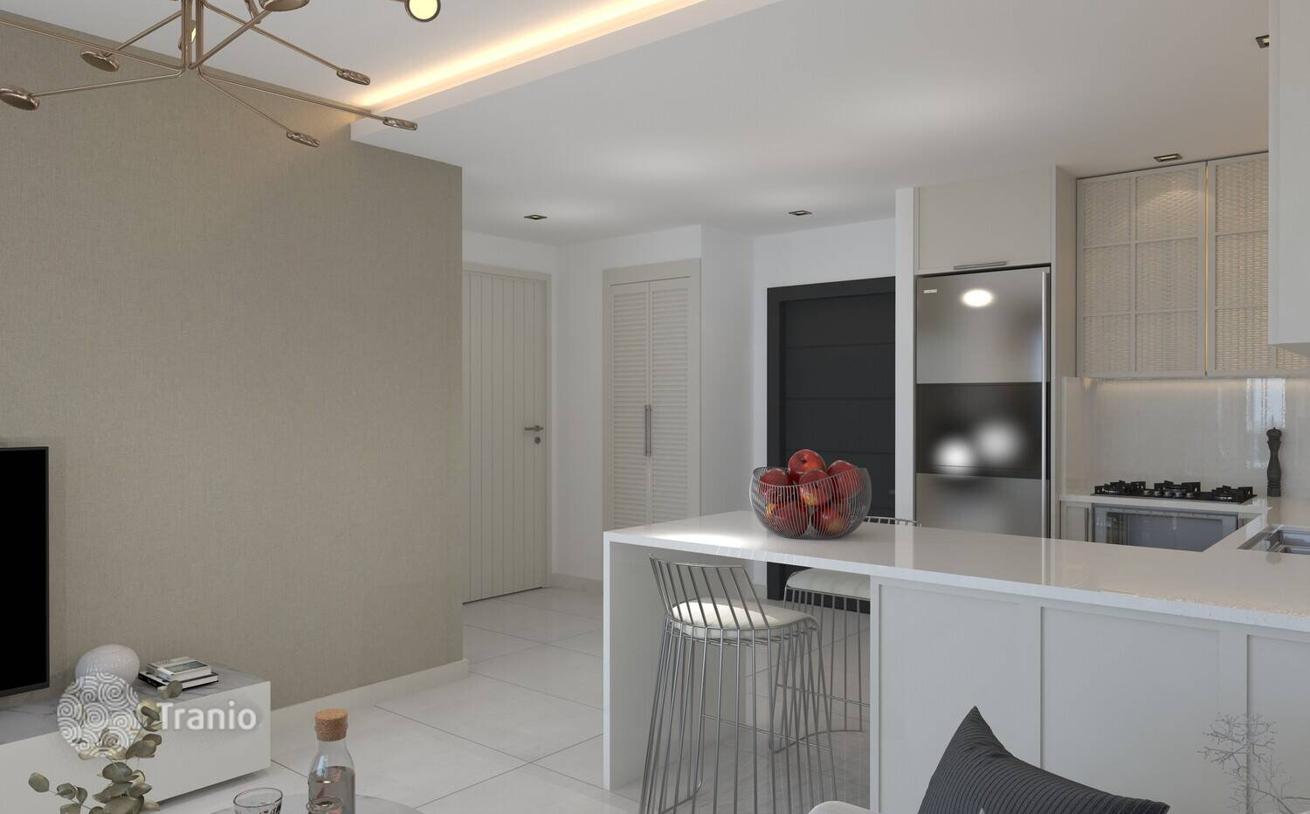 New Apartments with Water Park in Mersin