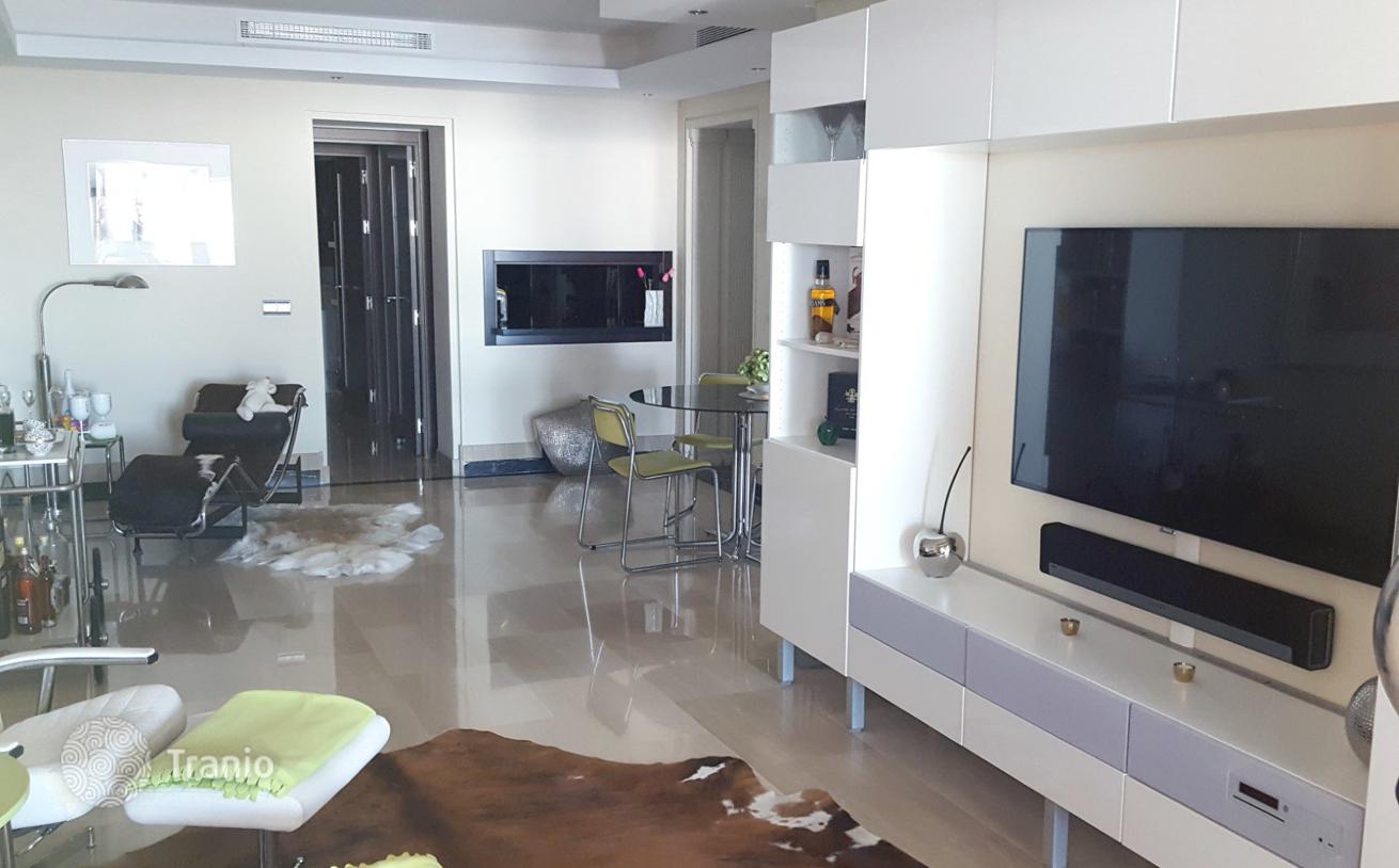 Apartment with Tropical Gardens and Spa in Marbella, photo 3