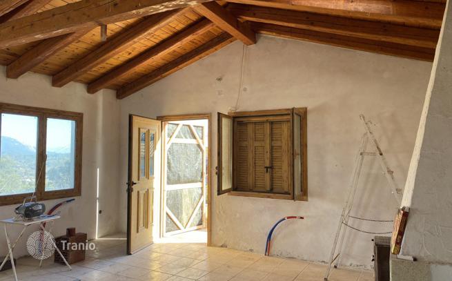 4-Bedroom House in Liapades, Corfu