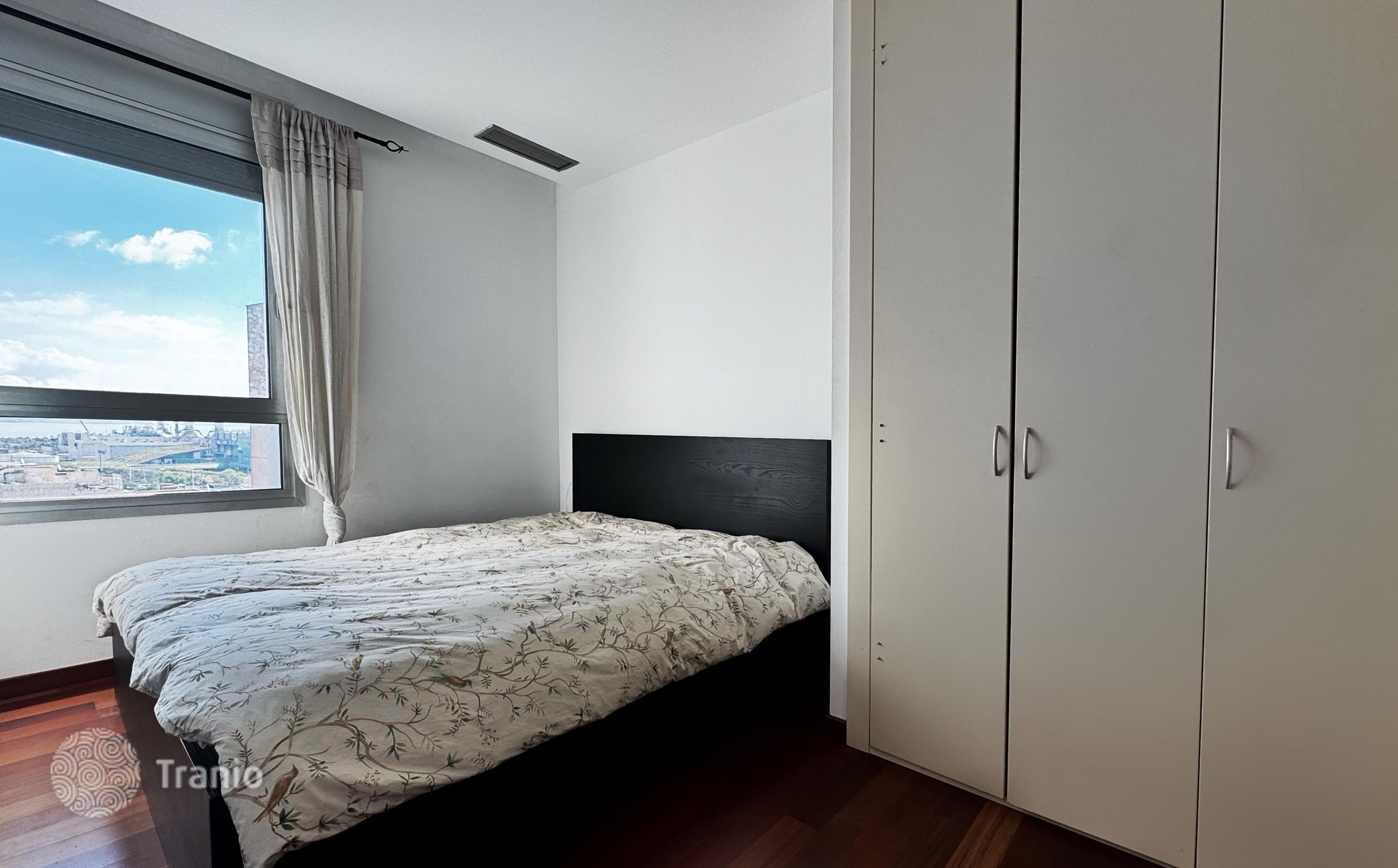 2-Bedroom Apartment with City and Sea View in San Marti, Barcelona