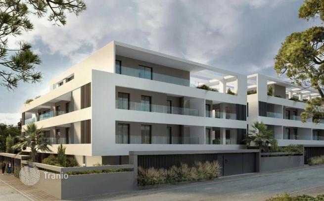 2-Bedroom Apartment with Bay View in Thermi, Thessaloniki, photo 2