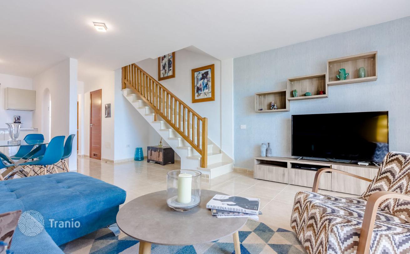 Beachfront Townhouse with Garden and Garage in El Medano, photo 5
