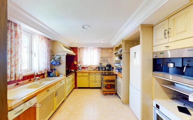 5-Bedroom Townhouse with Sea View in Marbella