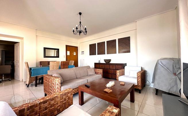 2-Bedroom Apartment with Mountain View in Kalamata, Peloponnese, photo 5