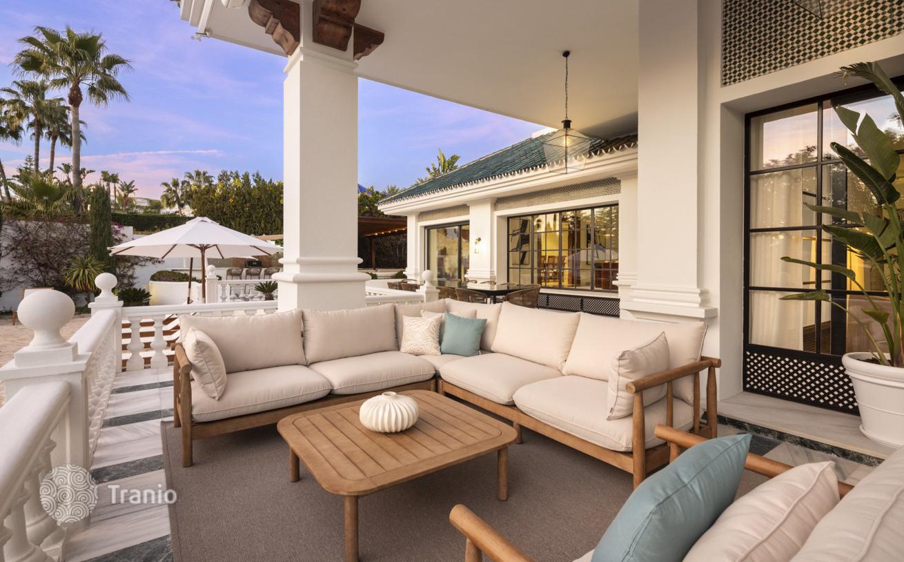 Renovated Villa with Sea and Mountain Views in Marbella