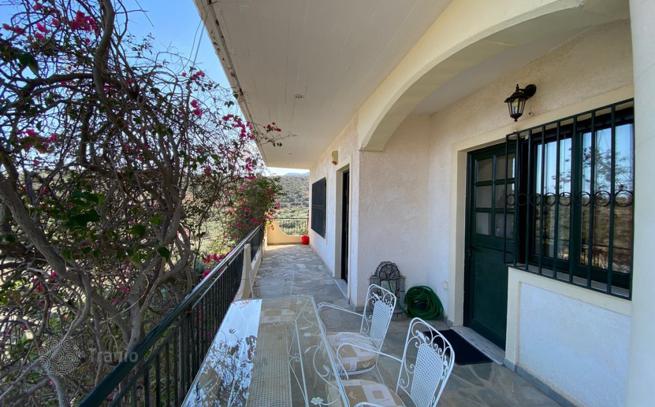 2-Bedroom Villa with Garden near the Sea on the Peloponnese, photo 5