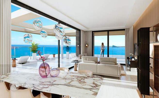 4-Bedroom Beachfront Apartment with Sea View in Benidorm, Alicante, photo 5