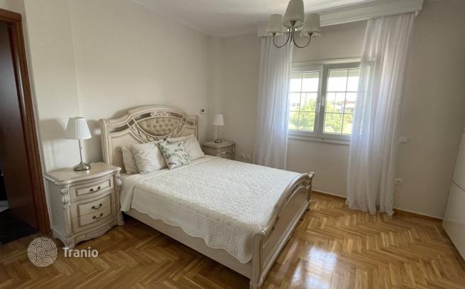 5-Bedroom House with Garden and Parking in Epanomi