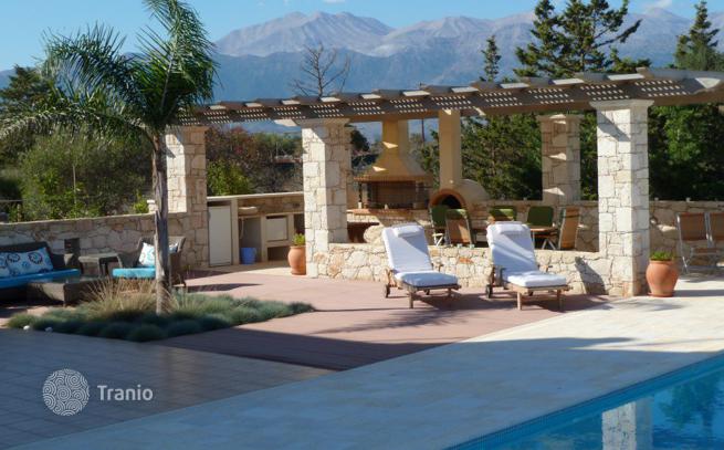 3-Bedroom Villa with Private Pool and Sea and Mountain Views in Chania, Crete, photo 2