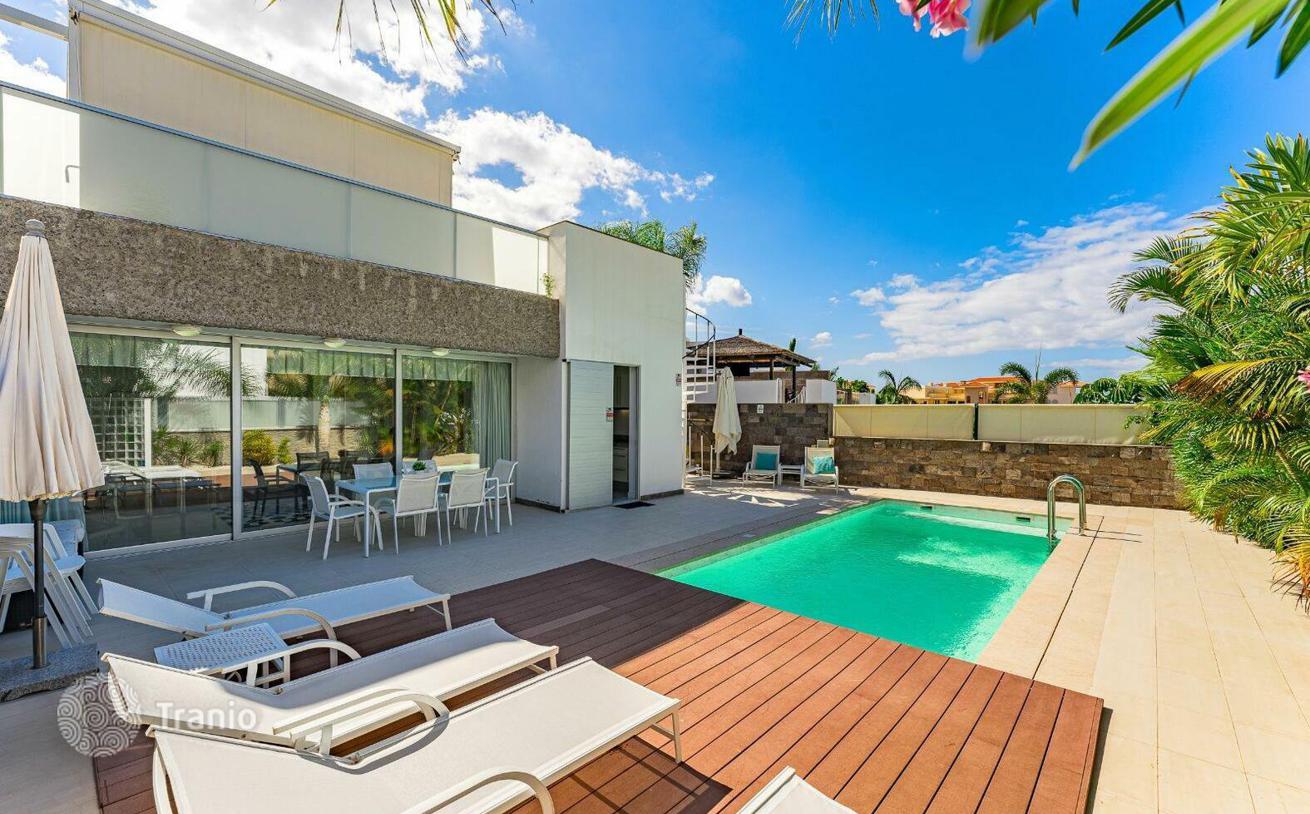 6-Bedroom Villa with Private Heated Pool in Costa Adeje, Tenerife, photo 5