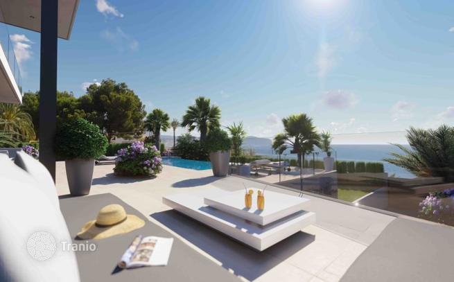 3-Bedroom Villa with Sea View in Calpe, Alicante, photo 2