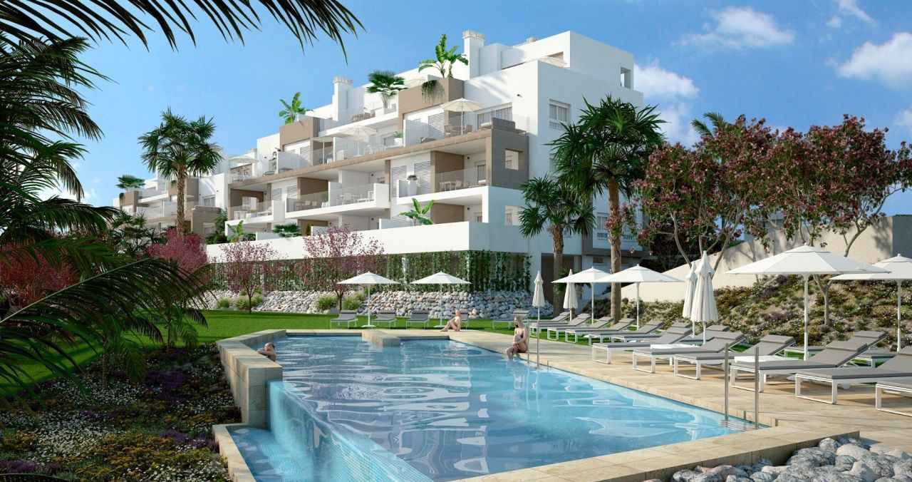 2-Bedroom Apartment in Villamartin