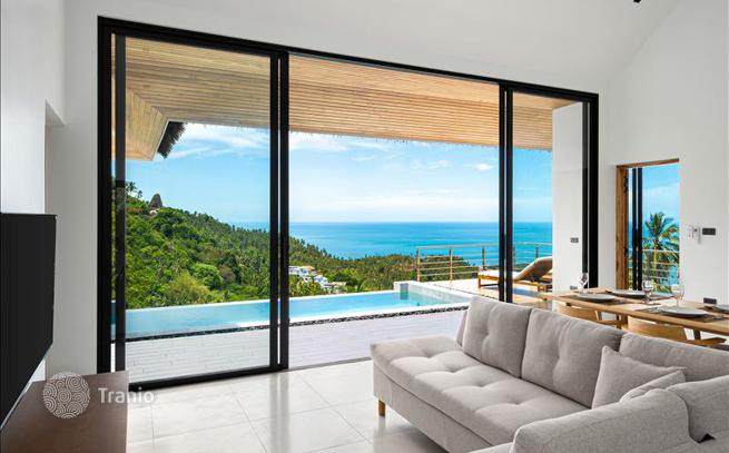 Villas with Pools and Panoramic Views in Koh Samui