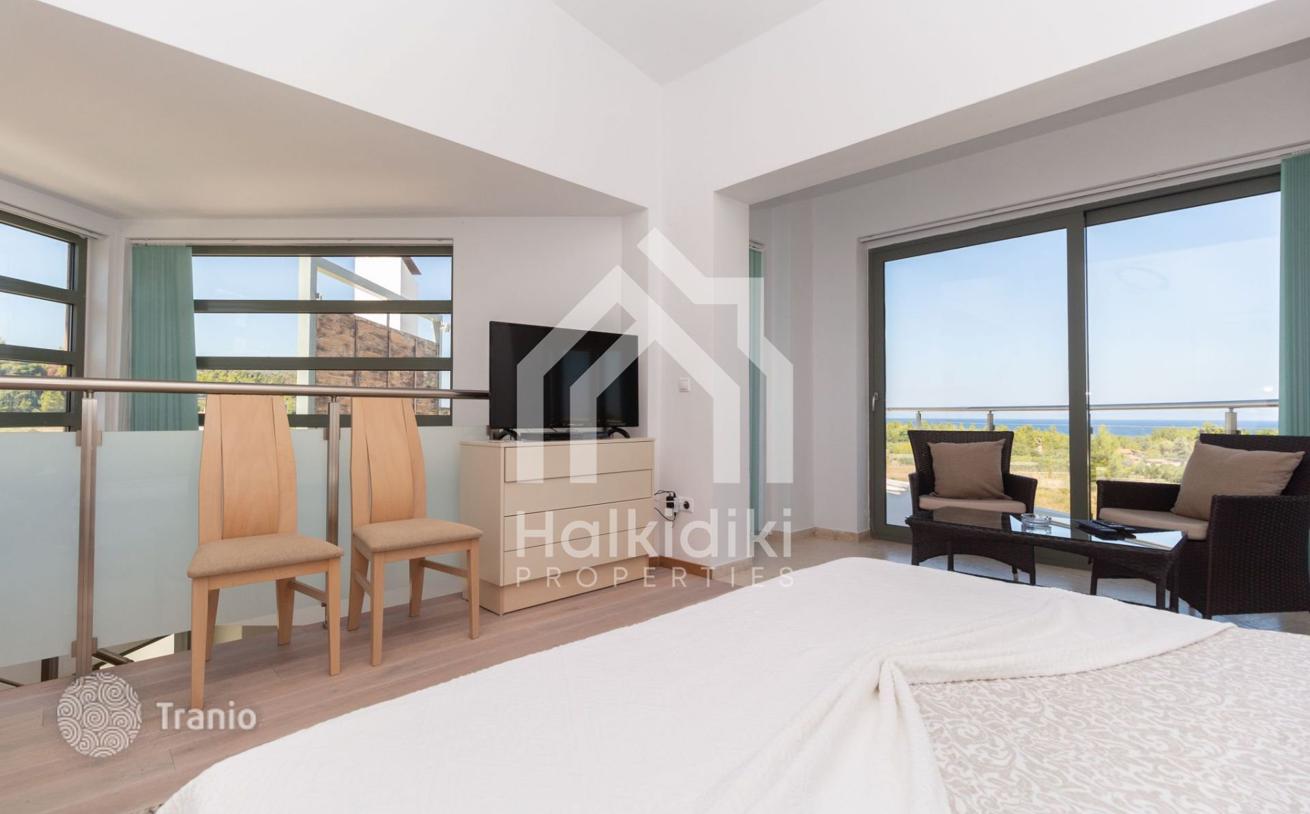 19-Bedroom Villa with 10 Bathrooms in Halkidiki, Greece