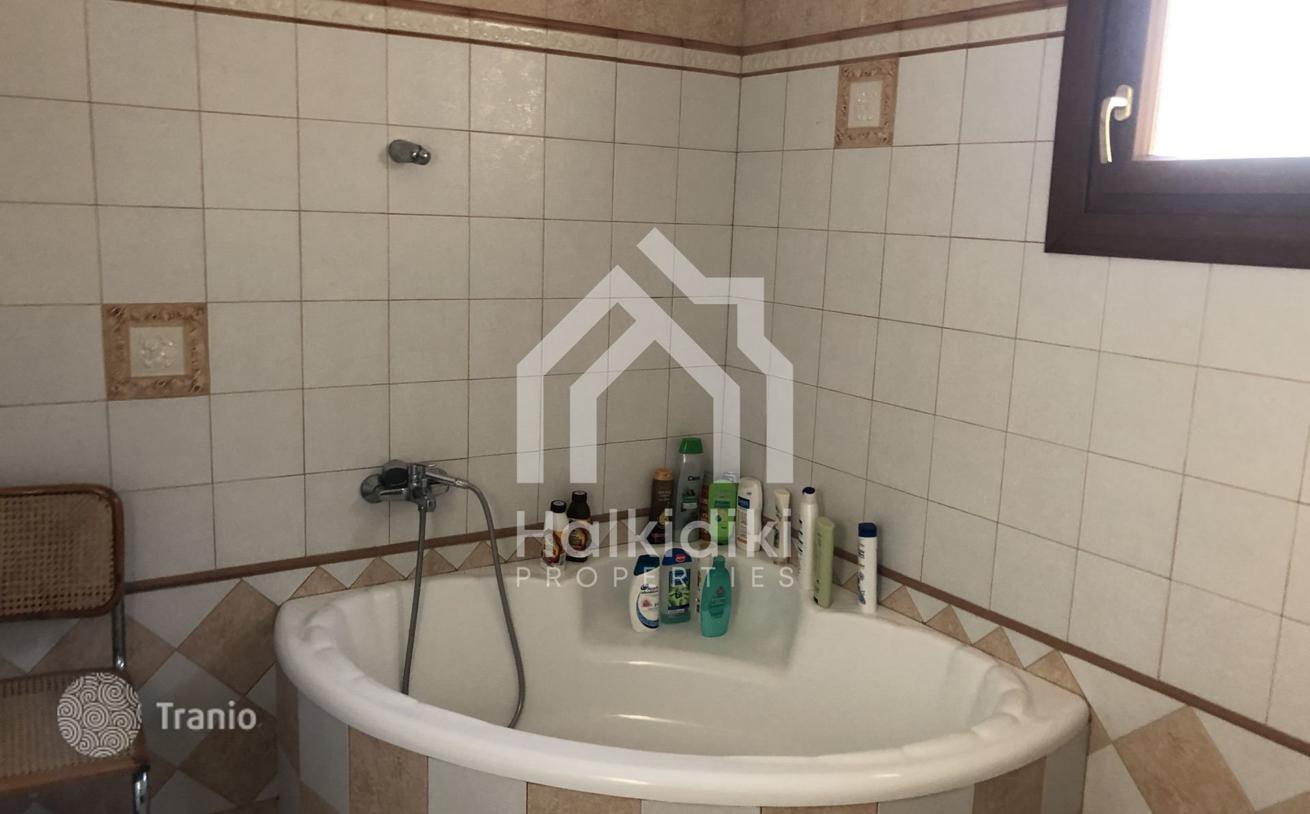 5-Bedroom House in Sitonia, photo 4