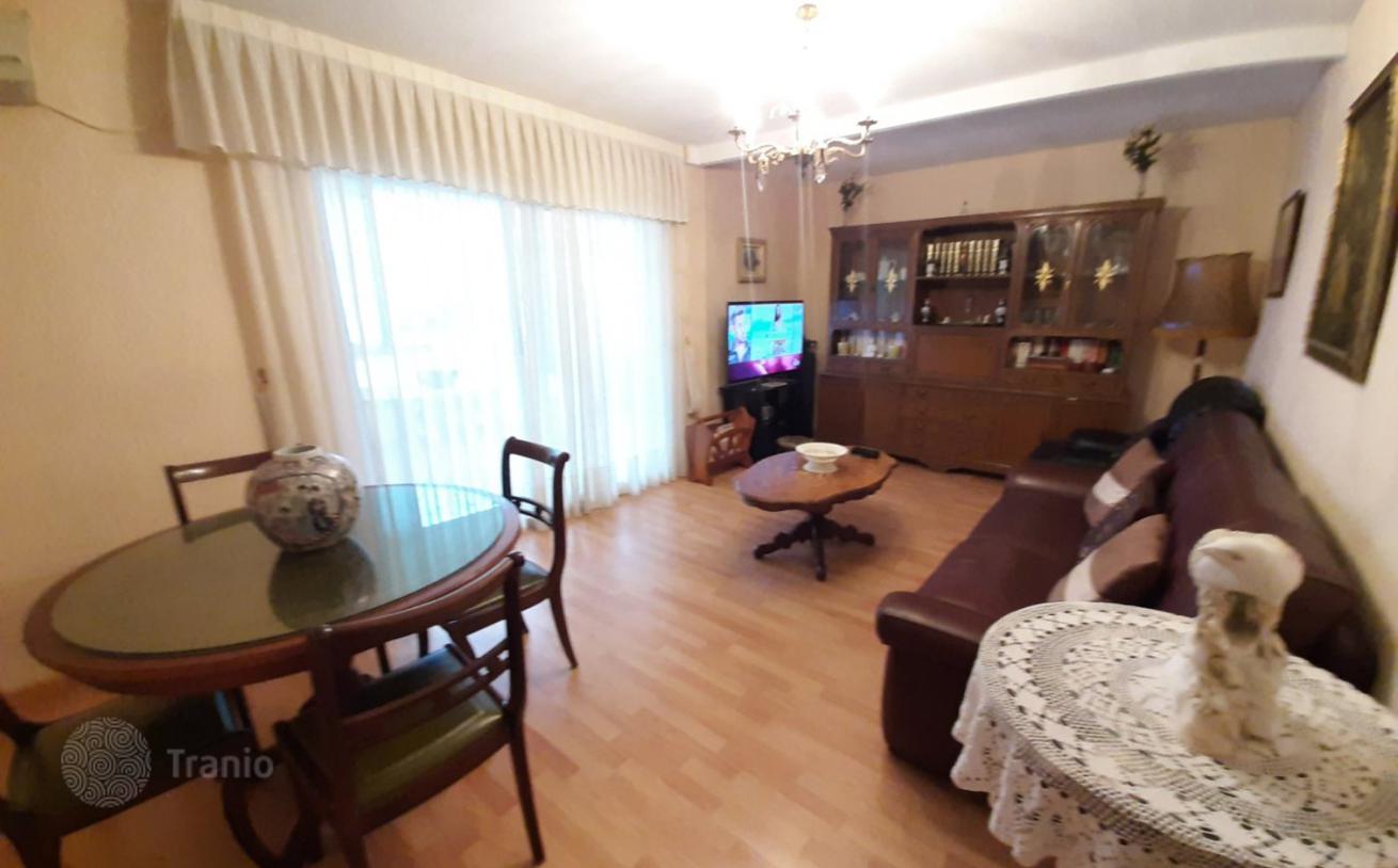 Renovated 2-Bedroom Apartment with Large Terrace in Benidorm